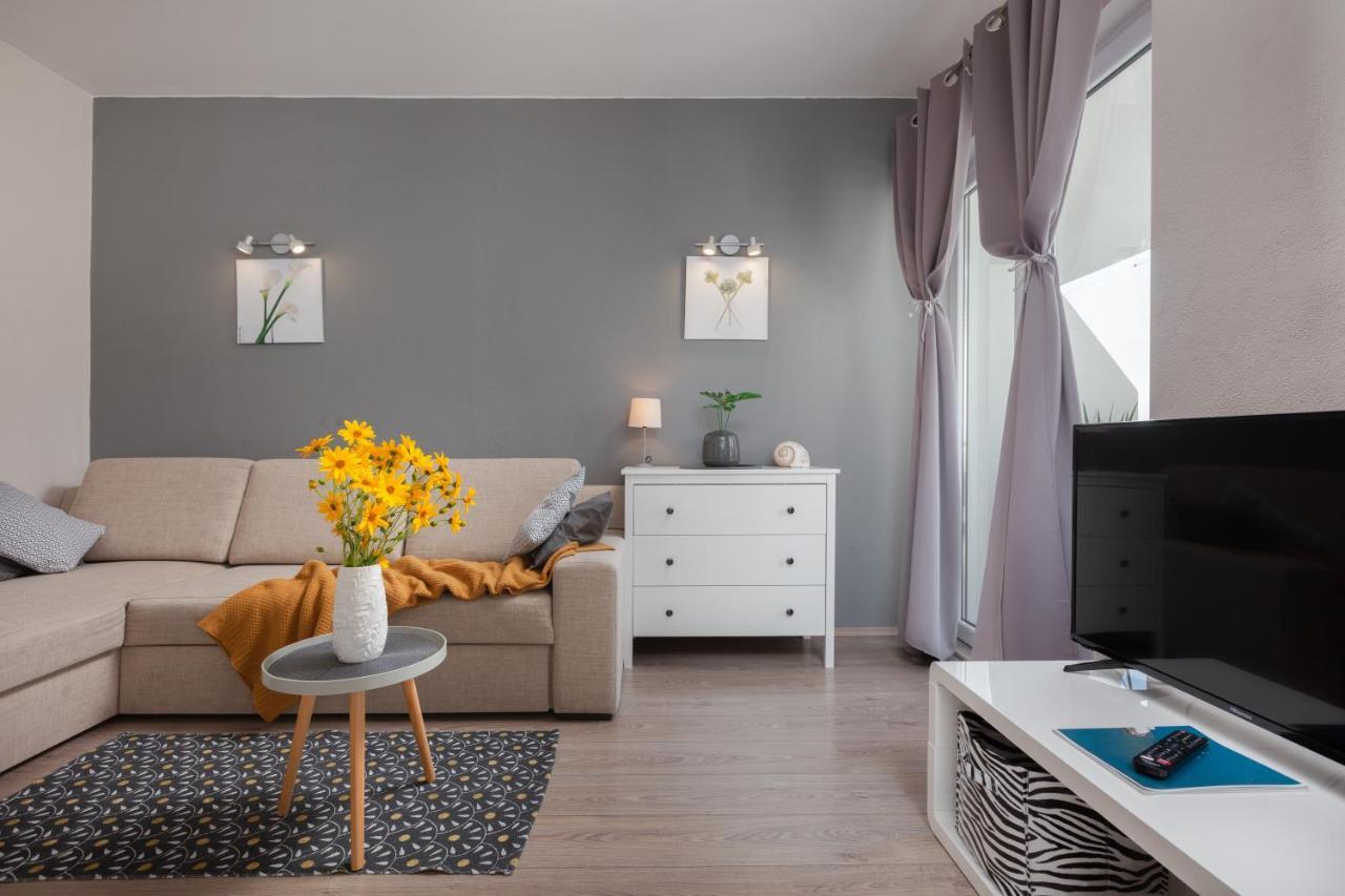 Sea View Ela Apartments Podgora Exterior photo
